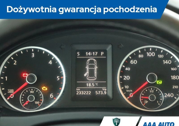 Volkswagen Tiguan cena 38000 przebieg: 233289, rok produkcji 2009 z Międzylesie małe 232